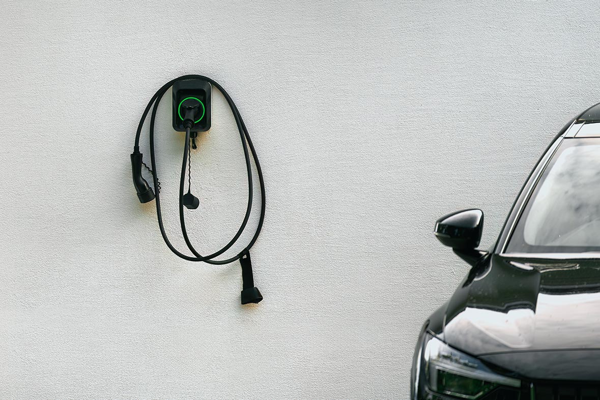 E-Mobility: Ladekabel-, Ladestation-Installation